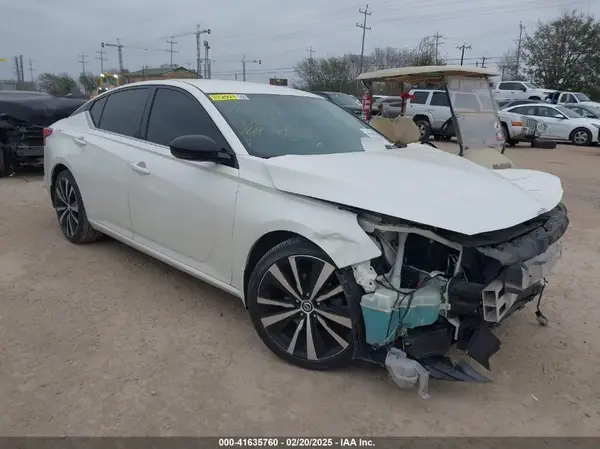 1N4BL4CV8KC135636 2019 NISSAN ALTIMA - Image 1