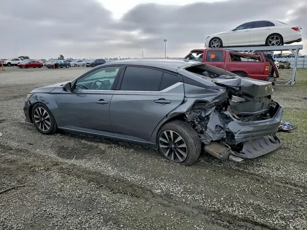 1N4BL4CV8KC166563 2019 NISSAN ALTIMA - Image 2