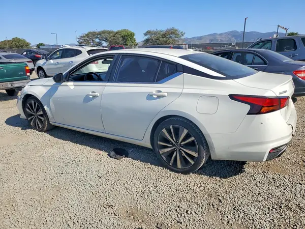 1N4BL4CV8KC194735 2019 NISSAN ALTIMA - Image 2