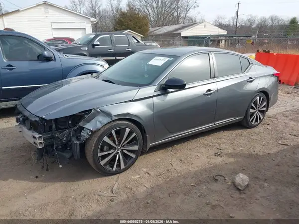 1N4BL4CV8KC203773 2019 NISSAN ALTIMA - Image 2