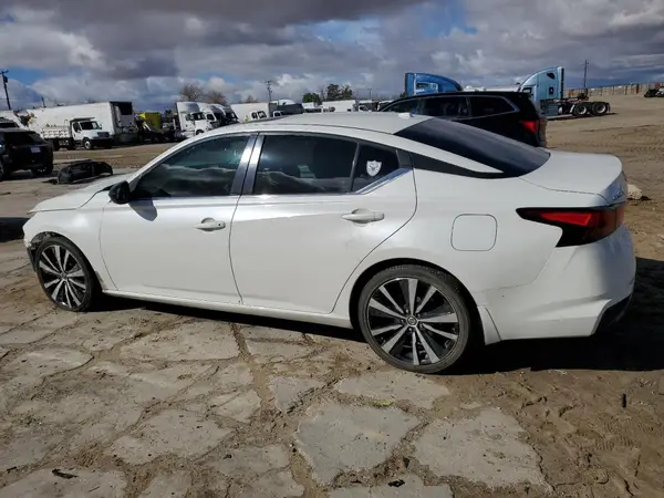 1N4BL4CV8KC211744 2019 NISSAN ALTIMA - Image 2