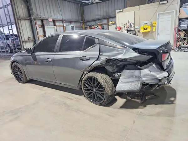 1N4BL4CV8KC236983 2019 NISSAN ALTIMA - Image 2
