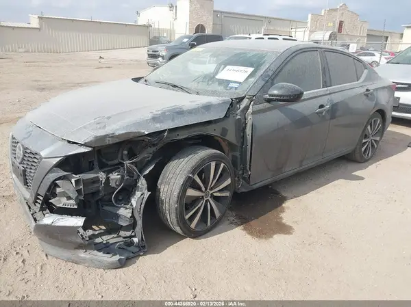 1N4BL4CV8LC122919 2020 NISSAN ALTIMA - Image 2