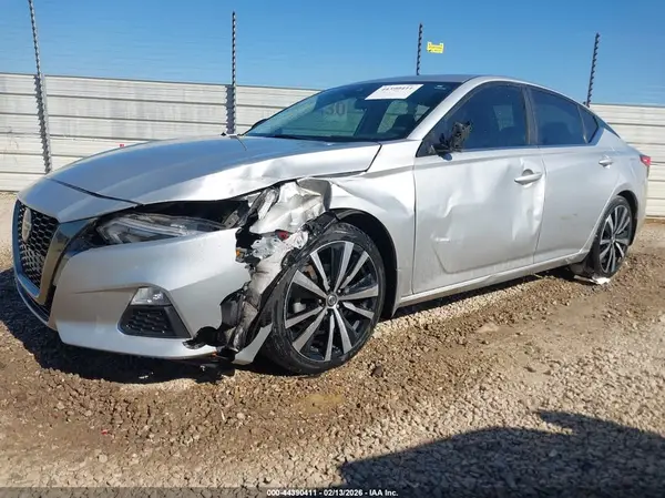 1N4BL4CV8LC177550 2020 NISSAN ALTIMA - Image 2