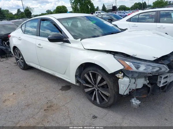 1N4BL4CV8LC235611 2020 NISSAN ALTIMA - Image 1