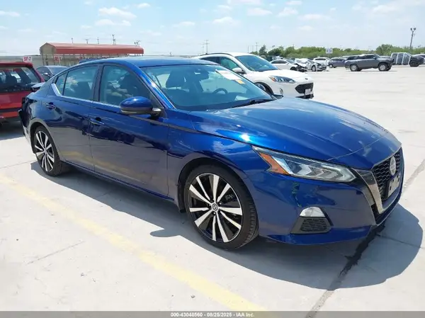 1N4BL4CV8LC264803 2020 NISSAN ALTIMA - Image 1