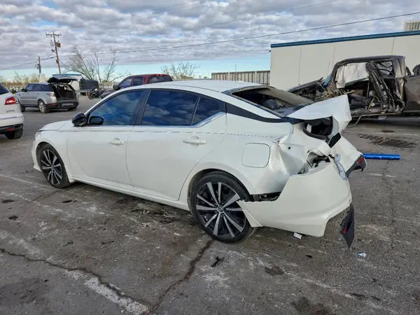 1N4BL4CV8LC282279 2020 NISSAN ALTIMA - Image 2