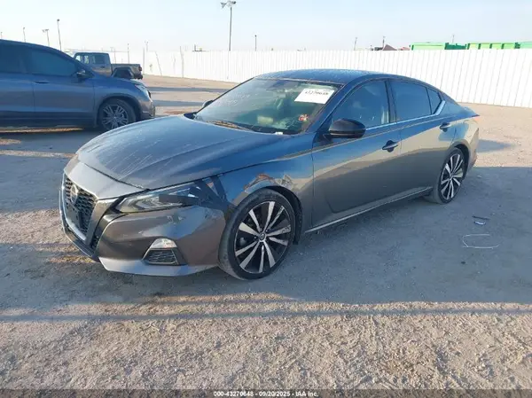 1N4BL4CV8LN302745 2020 NISSAN ALTIMA - Image 2