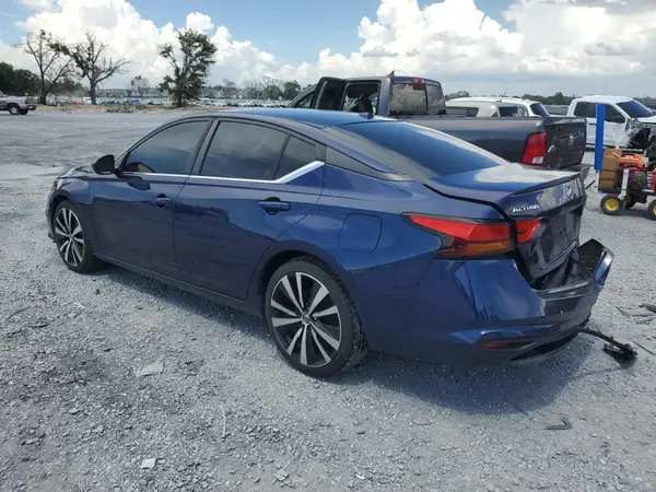 1N4BL4CV8MN313830 2021 NISSAN ALTIMA - Image 2