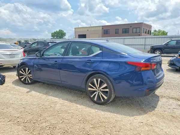 1N4BL4CV8MN314590 2021 NISSAN ALTIMA - Image 2