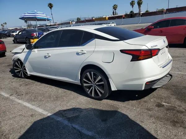 1N4BL4CV8MN316050 2021 NISSAN ALTIMA - Image 2