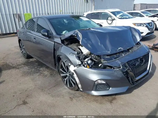 1N4BL4CV8MN332877 2021 NISSAN ALTIMA - Image 1