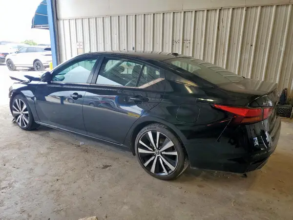 1N4BL4CV8MN334418 2021 NISSAN ALTIMA - Image 2