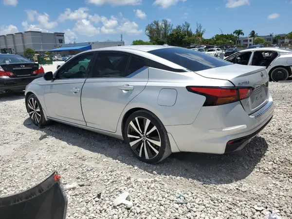 1N4BL4CV8MN341093 2021 NISSAN ALTIMA - Image 2
