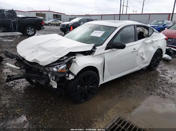 1N4BL4CV8MN363482 2021 NISSAN ALTIMA - Image 2