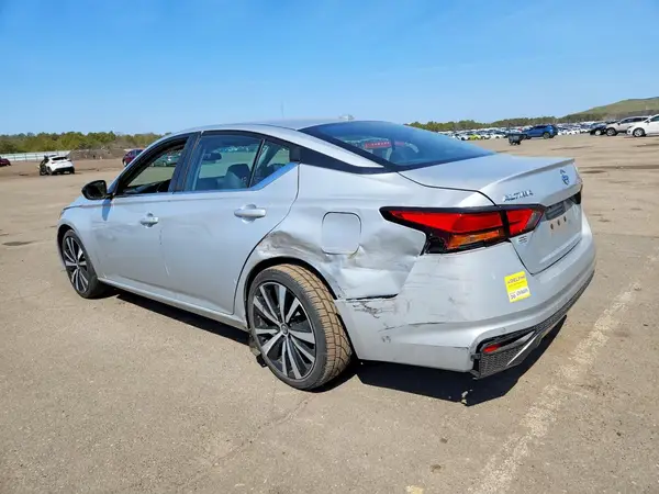 1N4BL4CV8MN364941 2021 NISSAN ALTIMA - Image 2