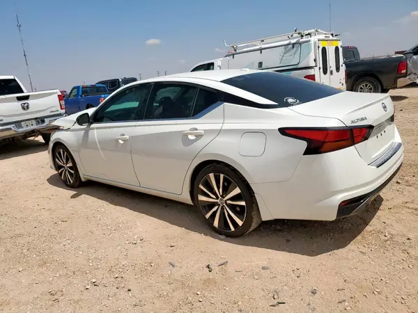 1N4BL4CV8MN367659 2021 NISSAN ALTIMA - Image 2