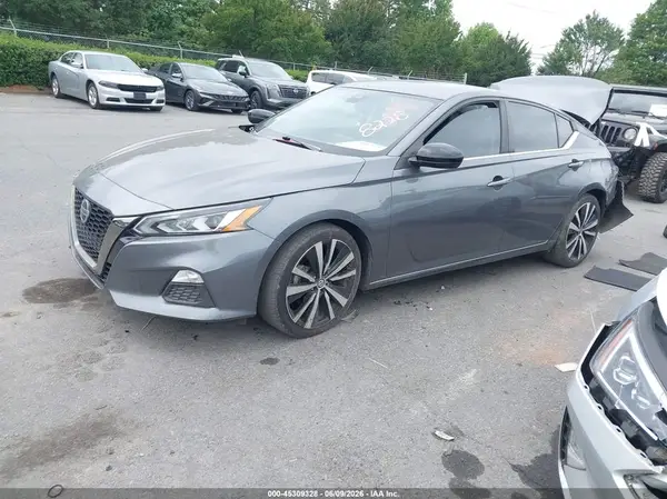 1N4BL4CV8MN368228 2021 NISSAN ALTIMA - Image 2
