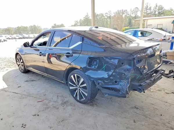 1N4BL4CV8MN371176 2021 NISSAN ALTIMA - Image 2