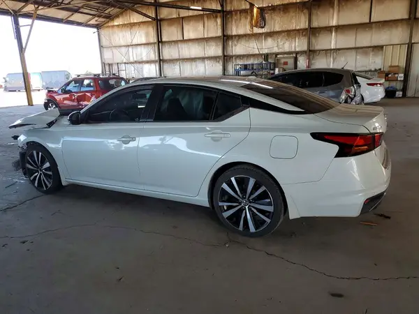 1N4BL4CV8MN373171 2021 NISSAN ALTIMA - Image 2