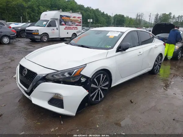 1N4BL4CV8MN375289 2021 NISSAN ALTIMA - Image 2