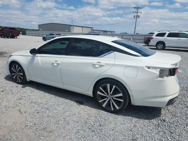 1N4BL4CV8MN378239 2021 NISSAN ALTIMA - Image 2