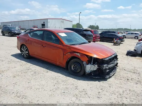 1N4BL4CV8MN378645 2021 NISSAN ALTIMA - Image 1