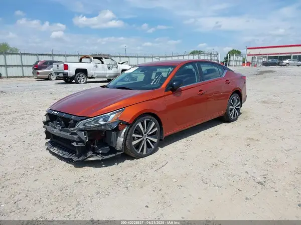 1N4BL4CV8MN378645 2021 NISSAN ALTIMA - Image 2
