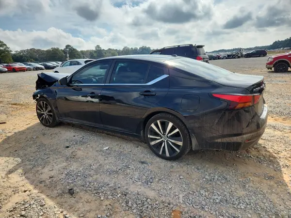1N4BL4CV8MN379973 2021 NISSAN ALTIMA - Image 2