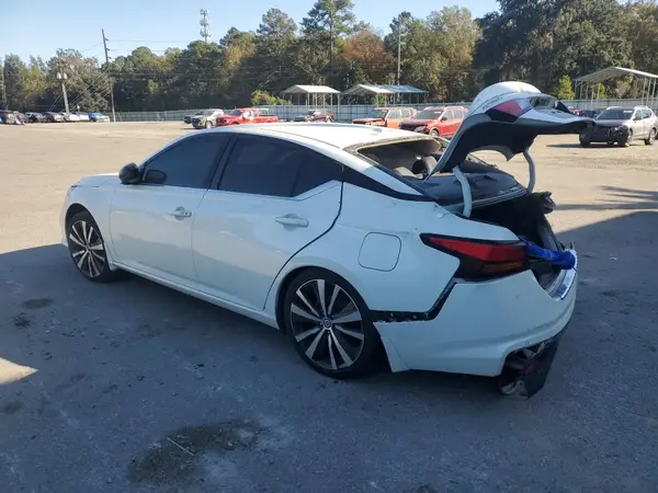 1N4BL4CV8MN382923 2021 NISSAN ALTIMA - Image 2