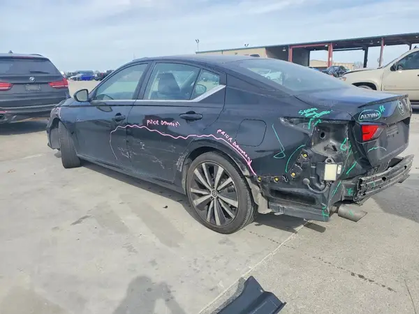 1N4BL4CV8MN391332 2021 NISSAN ALTIMA - Image 2