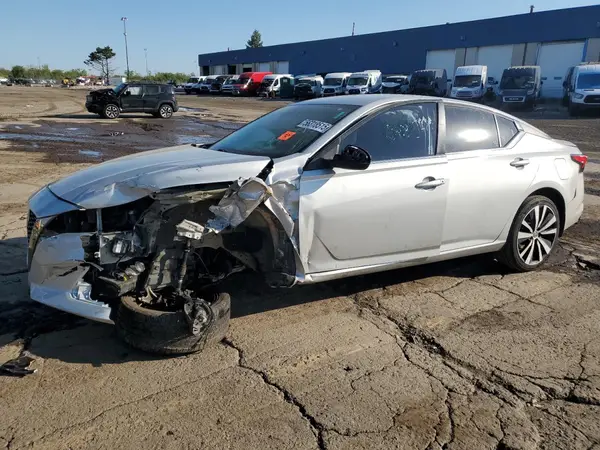 1N4BL4CV8MN396773 2021 NISSAN ALTIMA - Image 1