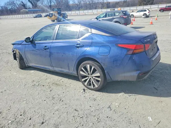 1N4BL4CV8MN400062 2021 NISSAN ALTIMA - Image 2