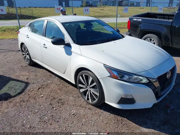 1N4BL4CV8MN405522 2021 NISSAN ALTIMA - Image 1