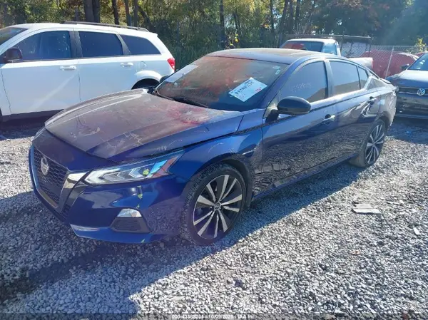 1N4BL4CV8MN417167 2021 NISSAN ALTIMA - Image 2