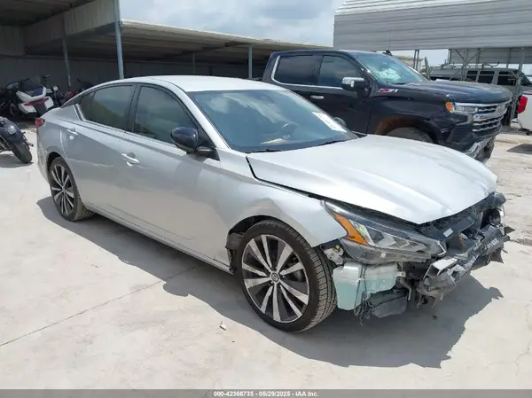 1N4BL4CV8NN300660 2022 NISSAN ALTIMA - Image 1