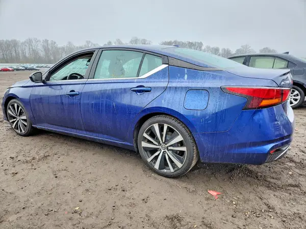 1N4BL4CV8NN302229 2022 NISSAN ALTIMA - Image 2