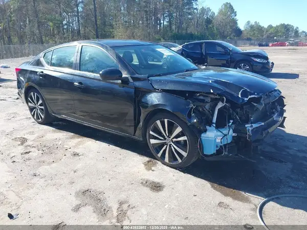 1N4BL4CV8NN317586 2022 NISSAN ALTIMA - Image 1