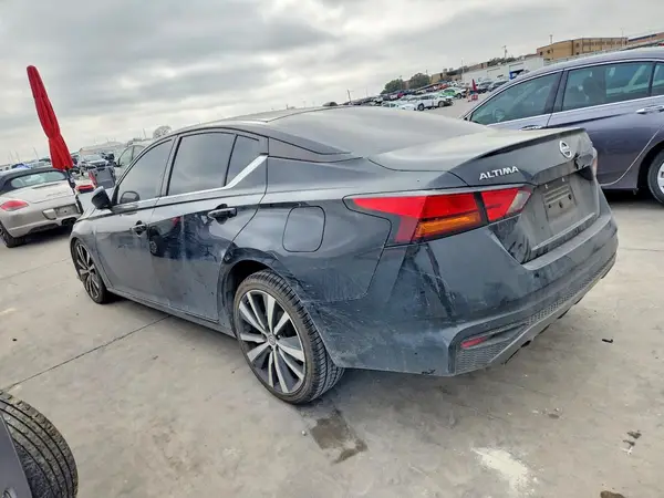 1N4BL4CV8NN325042 2022 NISSAN ALTIMA - Image 2