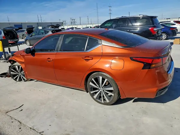 1N4BL4CV8NN327907 2022 NISSAN ALTIMA - Image 2
