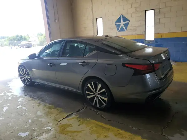 1N4BL4CV8NN335120 2022 NISSAN ALTIMA - Image 2