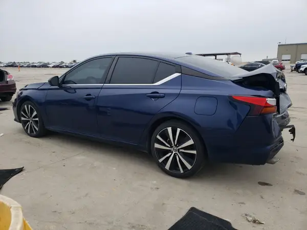 1N4BL4CV8NN350491 2022 NISSAN ALTIMA - Image 2