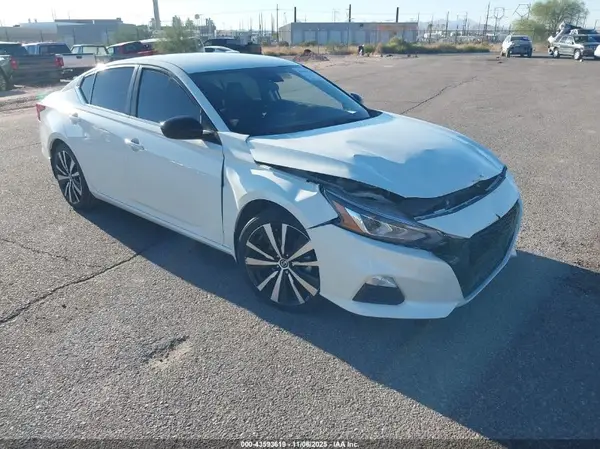 1N4BL4CV8NN351687 2022 NISSAN ALTIMA - Image 1