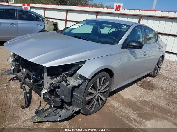 1N4BL4CV8NN352807 2022 NISSAN ALTIMA - Image 2