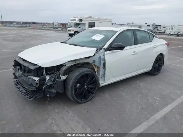 1N4BL4CV8NN360096 2022 NISSAN ALTIMA - Image 2
