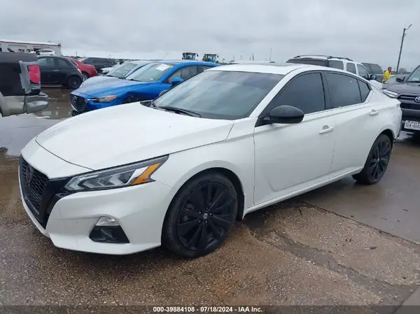 1N4BL4CV8NN362902 2022 NISSAN ALTIMA - Image 2