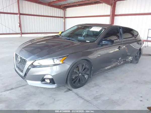 1N4BL4CV8NN366271 2022 NISSAN ALTIMA - Image 2