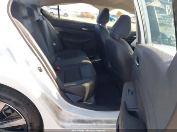 1N4BL4CV8NN384107 2022 NISSAN ALTIMA - Image 8