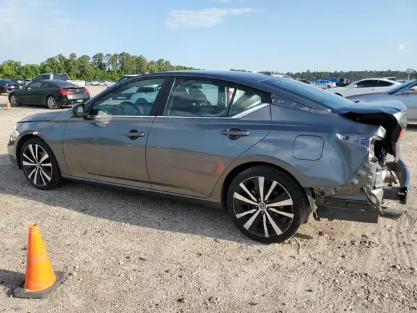 1N4BL4CV8NN386195 2022 NISSAN ALTIMA - Image 2