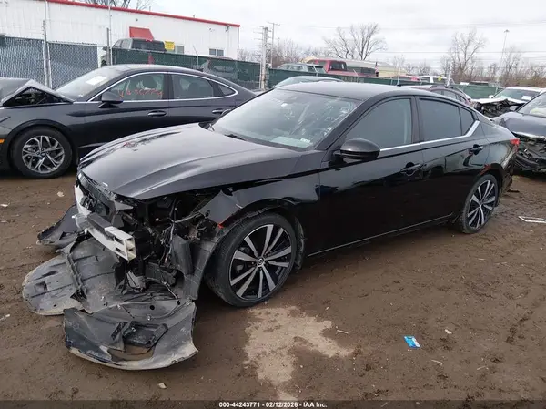 1N4BL4CV8NN392885 2022 NISSAN ALTIMA - Image 2
